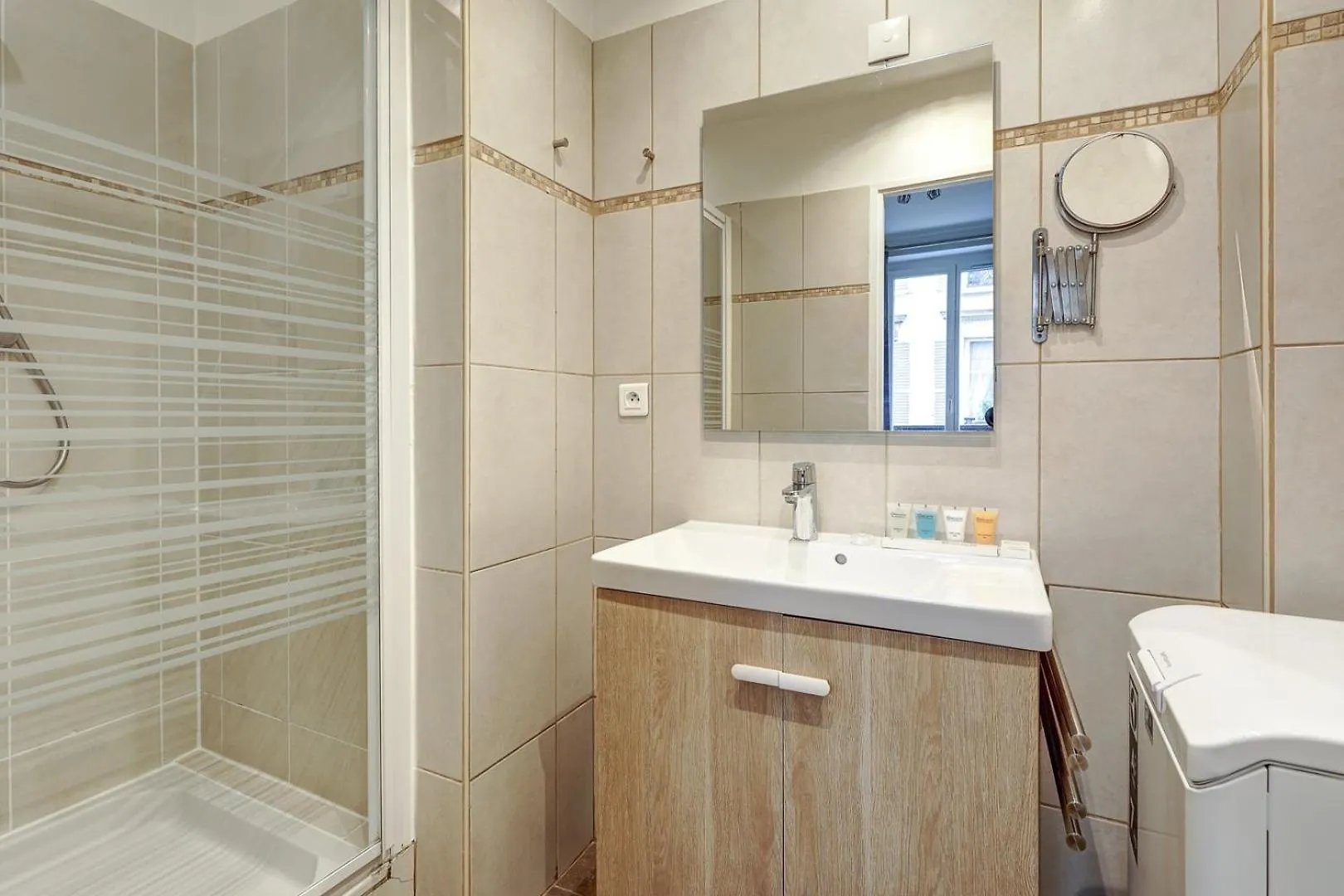 391 Biot 5 - Superbe A